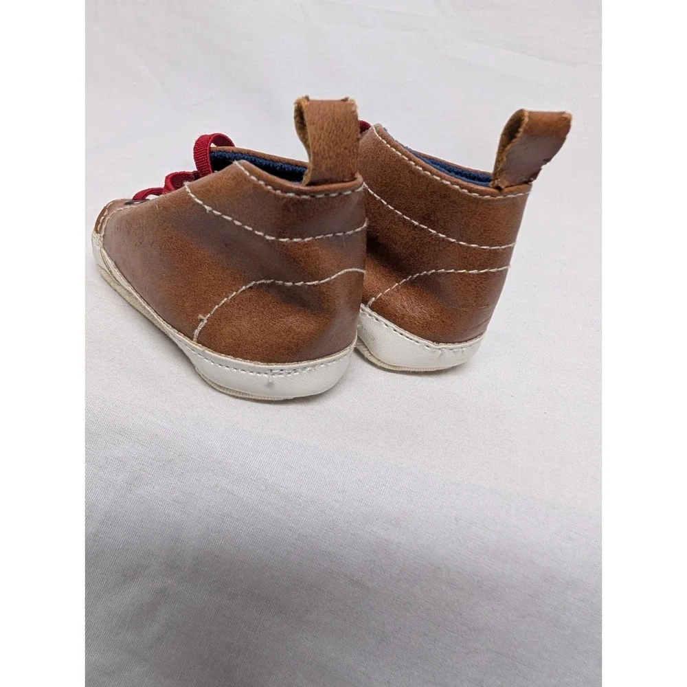 Old Navy Brown Baby Infant Booties Sz 0-3 Months